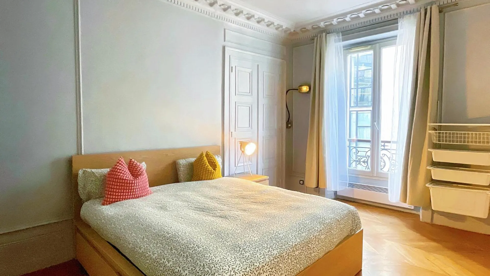 Exquisite Grand Haussmann Close To Lafayette Paris Apartment