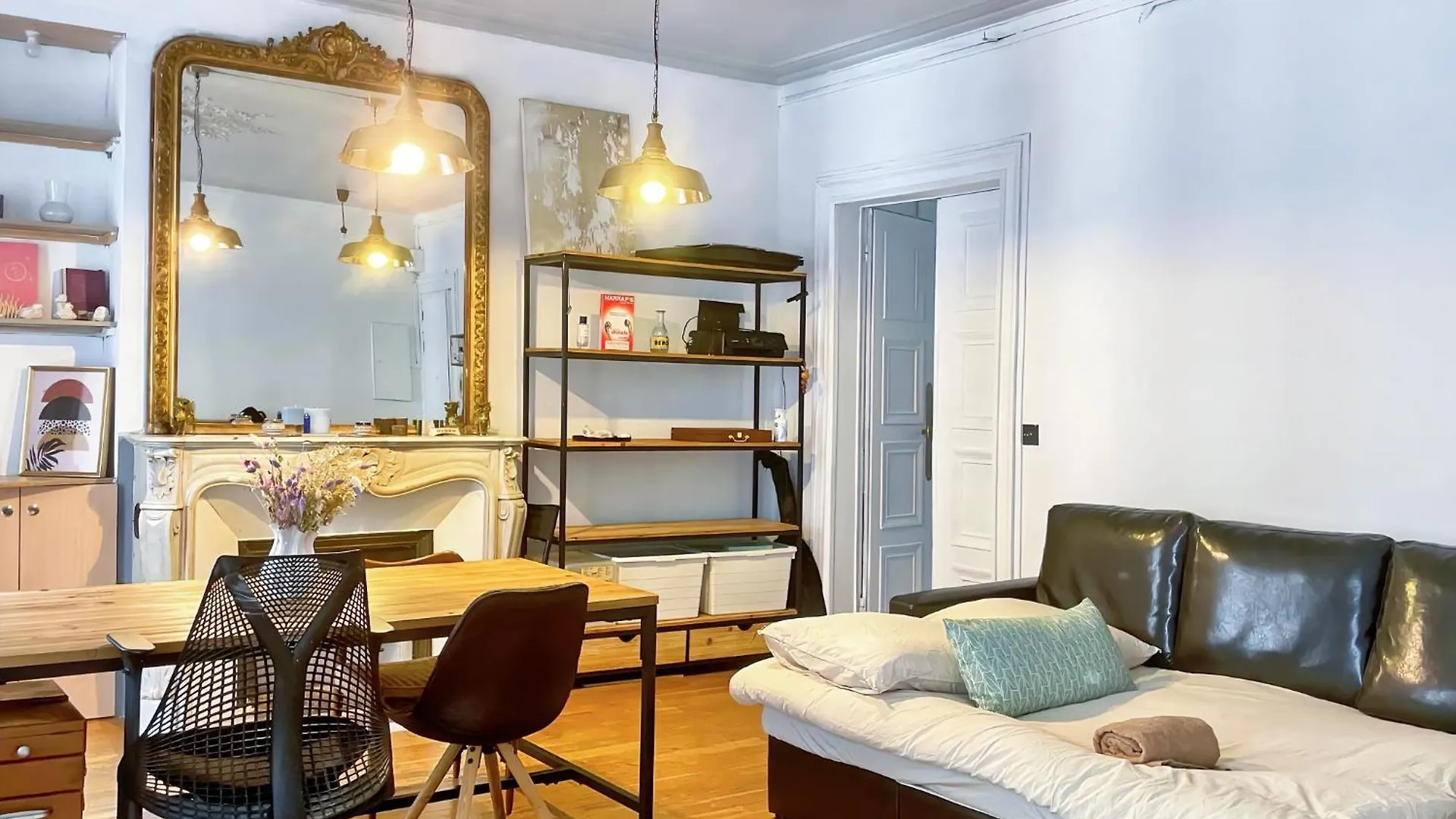 Exquisite Grand Haussmann Close To Lafayette Paris